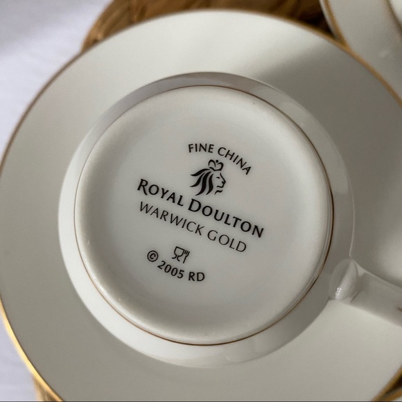 ROYAL DOULTON TEA CUPS WARWICK GOLD SET OF 4 - Picture 9 of 14